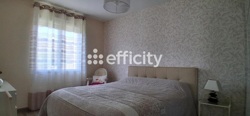 Pavillon - 100 m² - 5 pièces