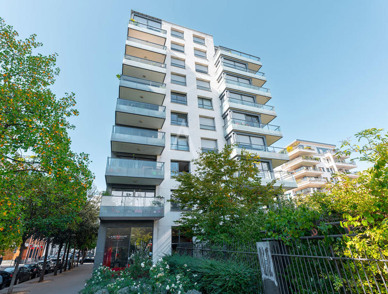 Appartement - 98 m² - 4 pièces