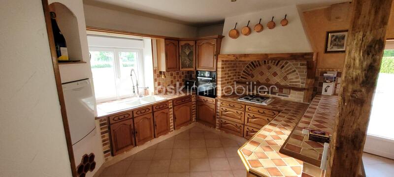 Corps de ferme - 322 m² - 9 pièces