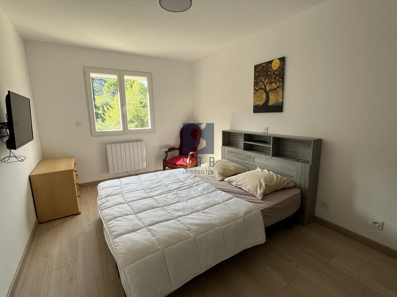 Maison - 175 m² - 9 pièces