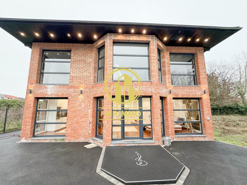 Maison - 183 m² - 5 pièces