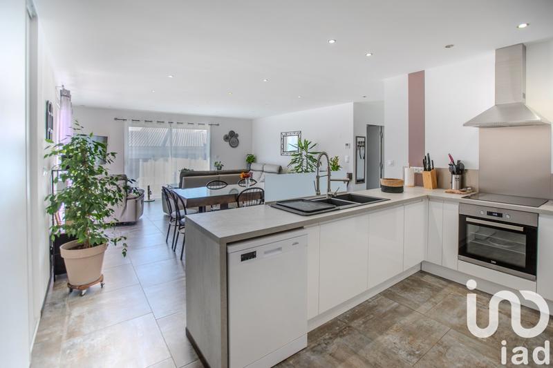 Maison - 143 m² - 6 pièces