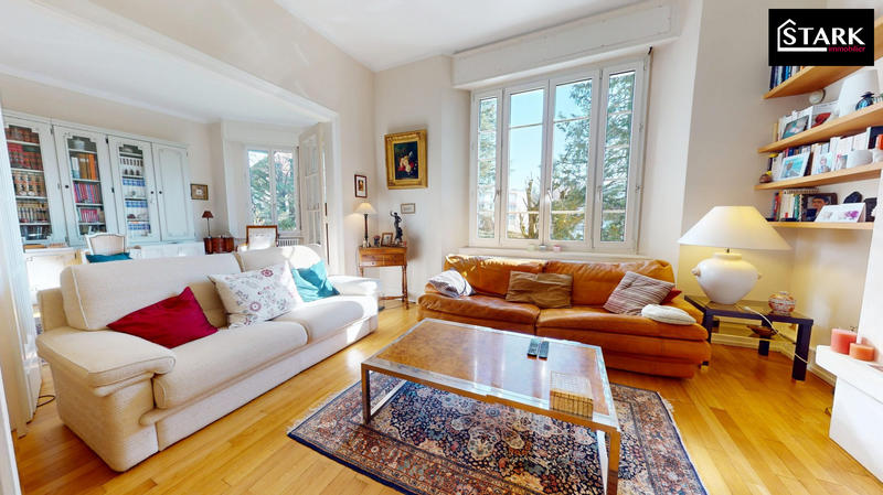 Maison ancienne - 235 m² - 8 pièces