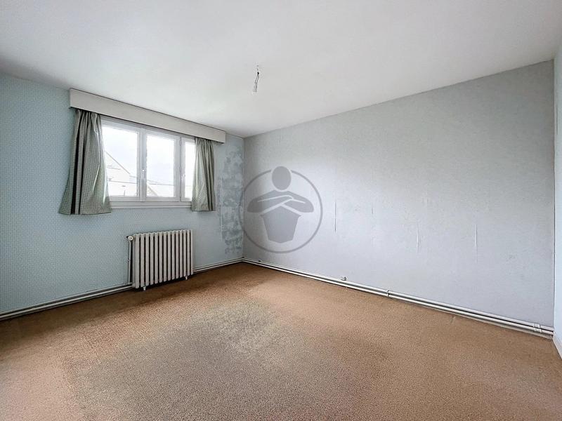 Maison - 212 m² - 8 pièces