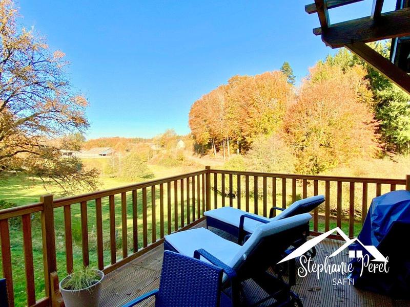 Maison - 298 m² - 9 pièces