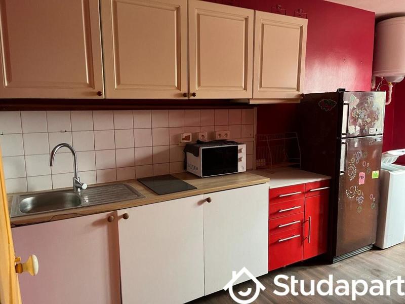 Chambre - 11 m² - 1 pièce