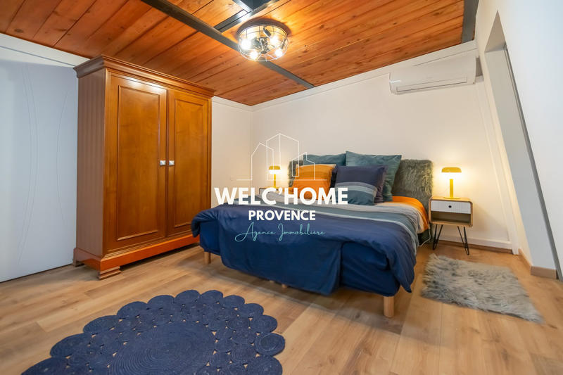 Loft - 360 m² - 11 pièces