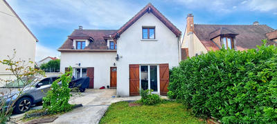 Maison - 155 m² - 6 pièces