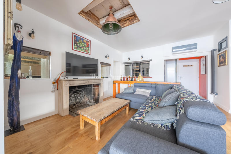 Appartement - 245 m² - 8 pièces