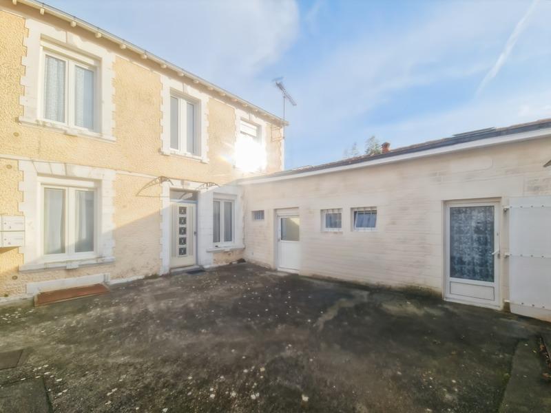 Maison - 88 m² - 7 pièces