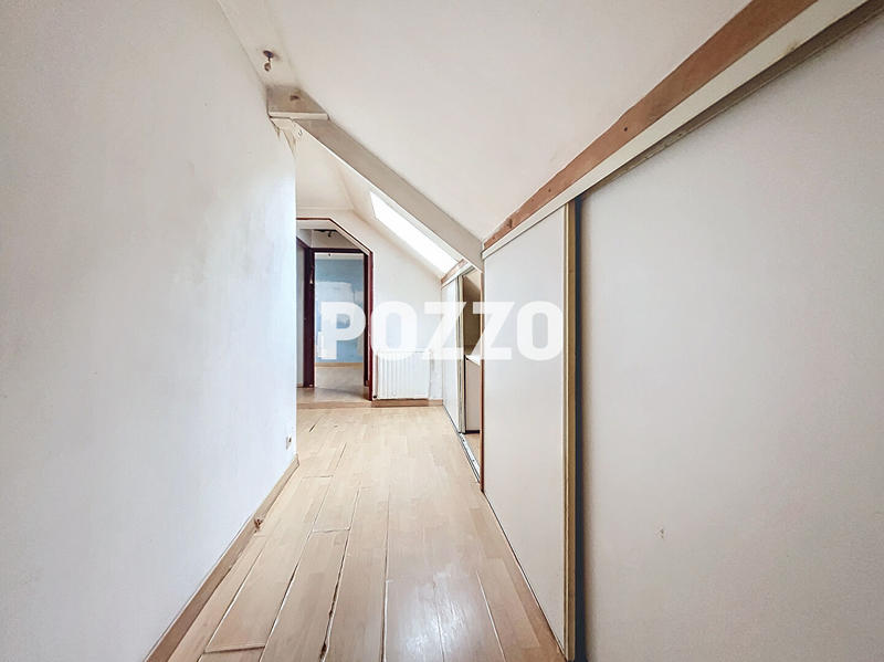 Maison - 95 m² - 5 pièces