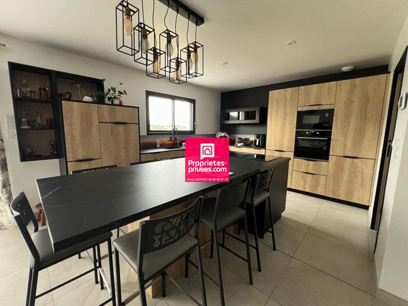 Maison - 144 m² - 4 pièces