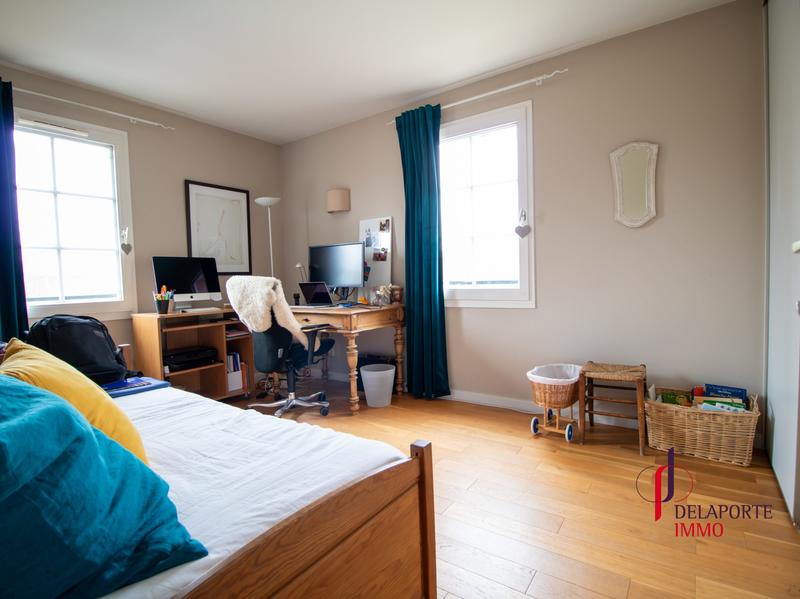 Maison - 187 m² - 8 pièces