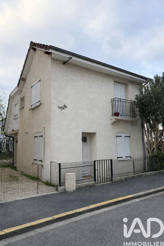 Maison - 74 m² - 4 pièces