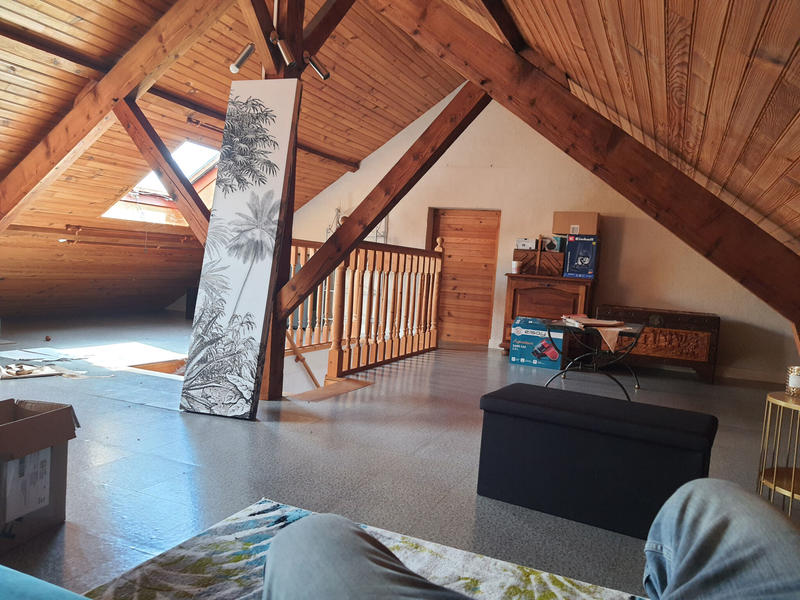 Maison - 90 m² - 5 pièces