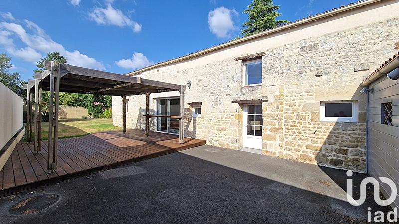 Maison - 230 m² - 7 pièces