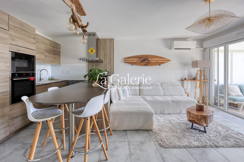 Appartement - 83 m² - 4 pièces