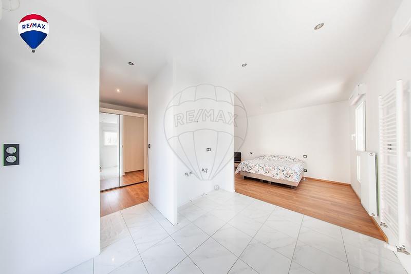 Maison - 164 m² - 7 pièces