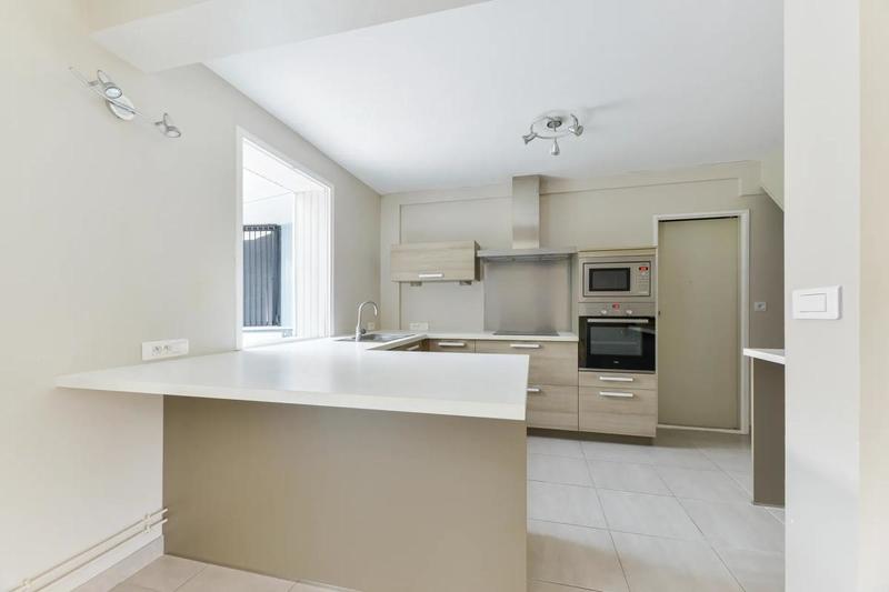 Maison - 137 m² - 6 pièces