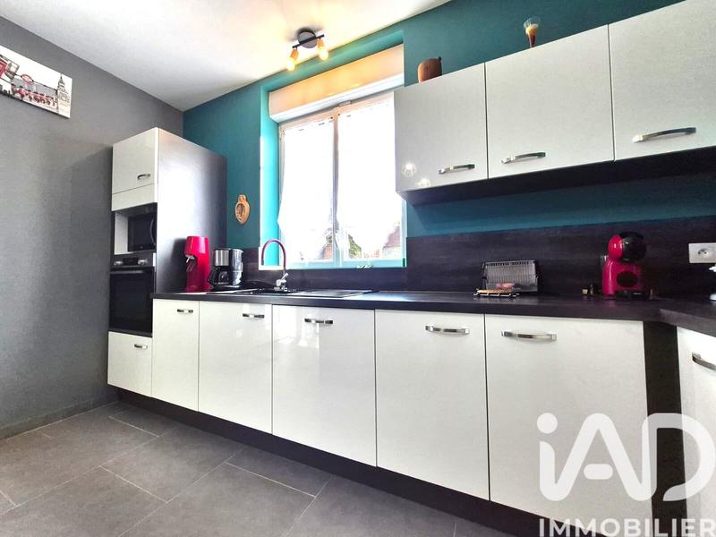 Maison - 199 m² - 7 pièces