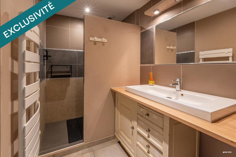 Maison - 121 m² - 6 pièces