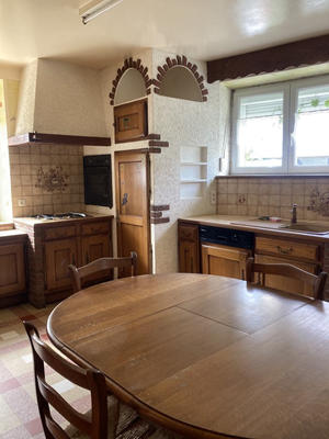 Maison de village - 180 m² - 8 pièces