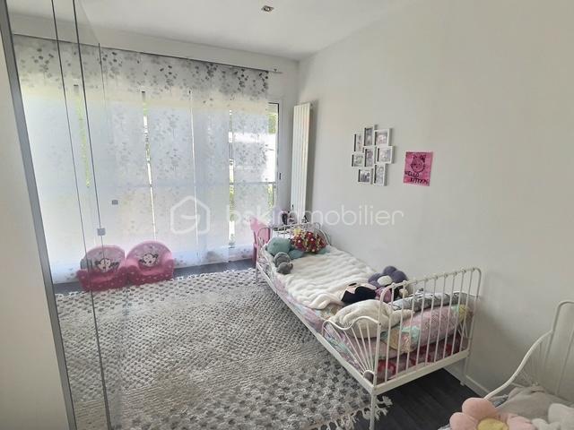 Demeure - 147 m² - 5 pièces