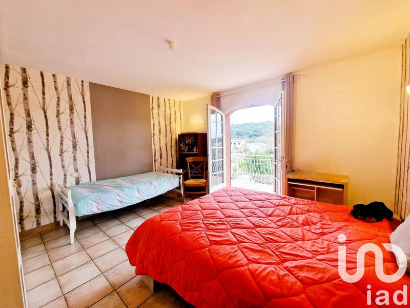 Maison - 166 m² - 6 pièces