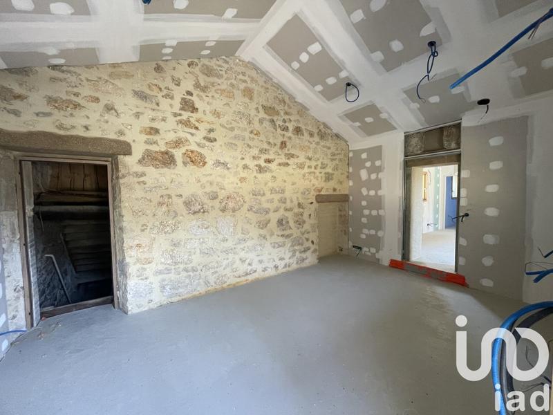 Maison - 220 m² - 5 pièces