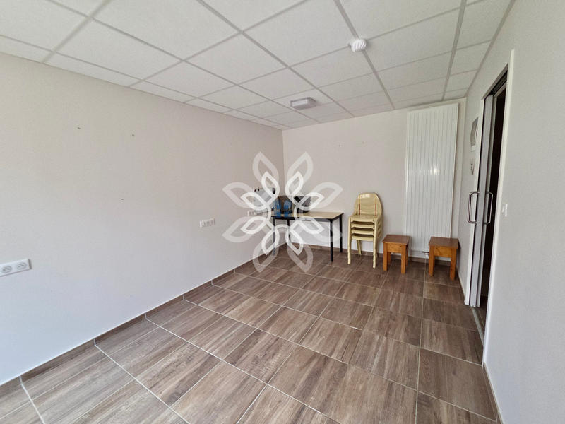 Propriété - 500 m² - 30 pièces