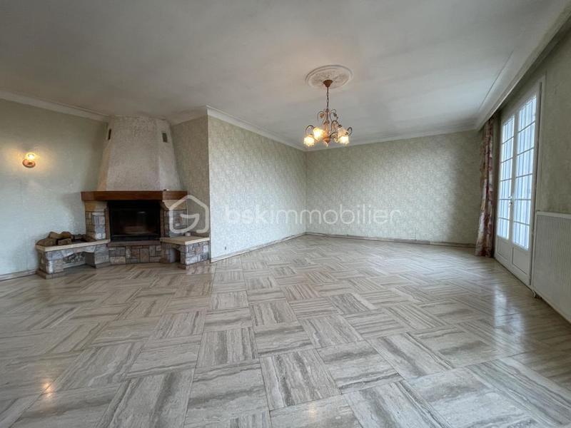 Maison - 140 m² - 5 pièces