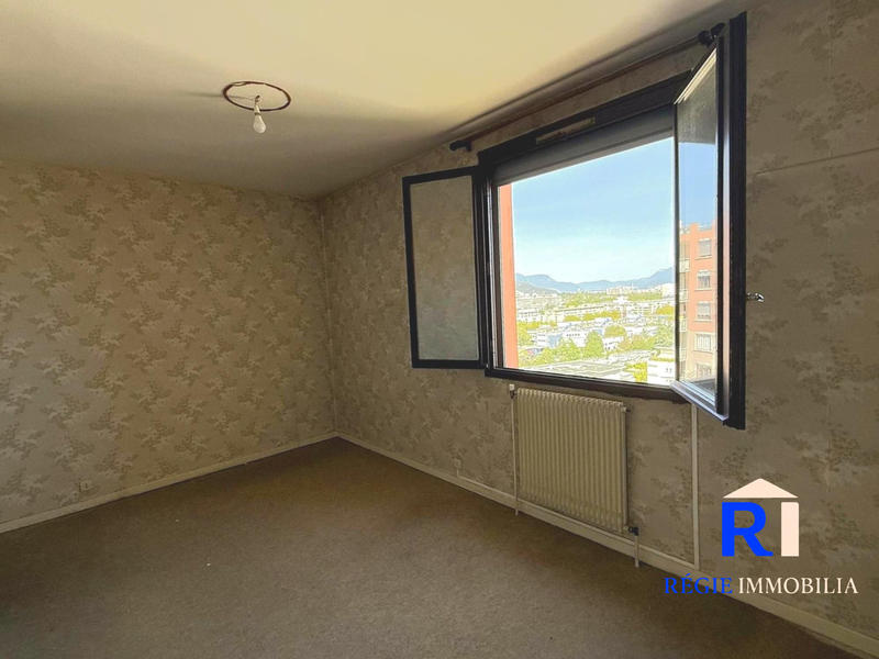 Appartement - 97 m² - 5 pièces