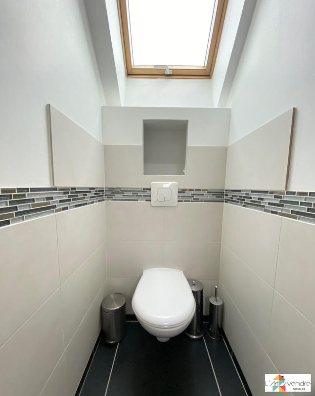 Maison traditionnelle - 100 m² - 5 pièces