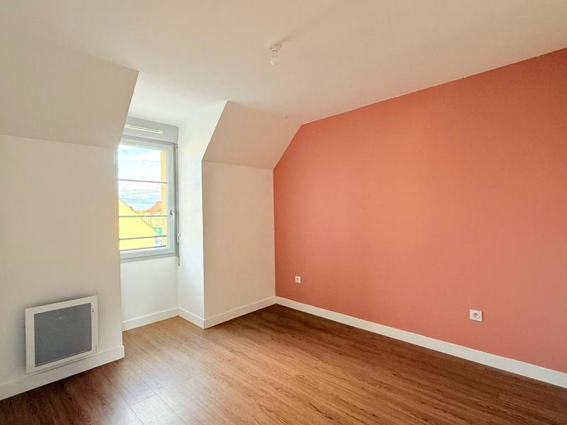 Maison - 96 m² - 5 pièces