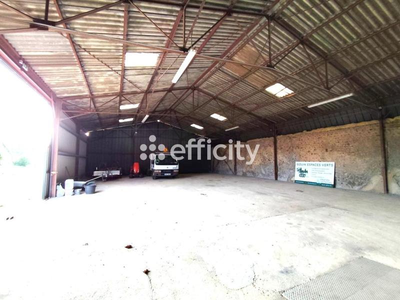 Local d'activité / Entrepôt - 400 m² - 3 pièces