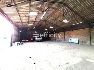 Local d'activité / Entrepôt - 400 m² - 3 pièces