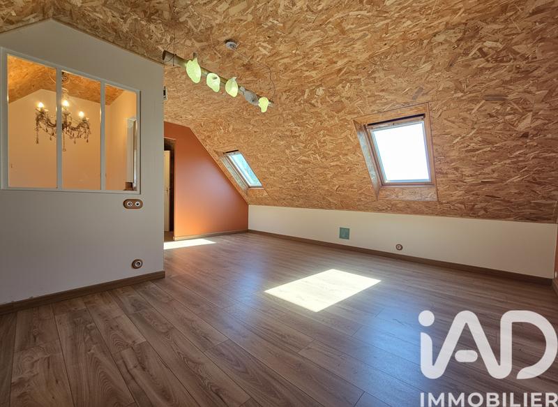 Maison - 214 m² - 6 pièces