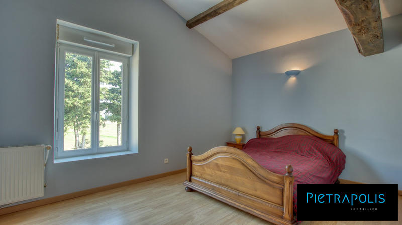 Maison - 276 m² - 8 pièces