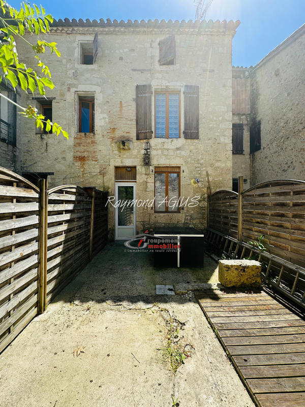 Maison - 90 m² - 4 pièces