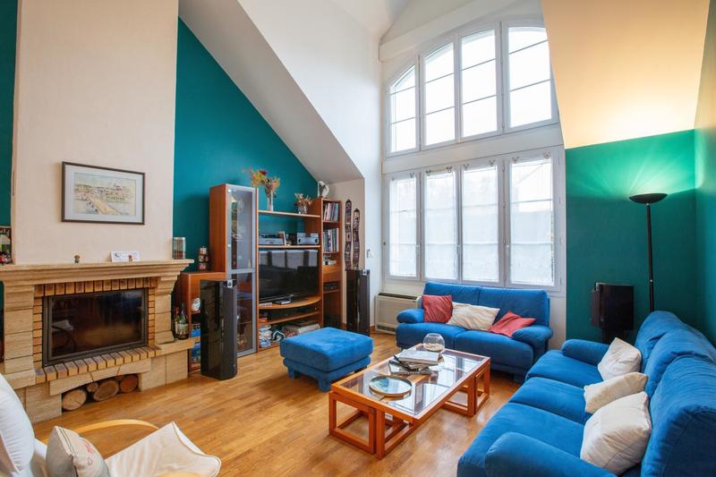 Maison - 205 m² - 8 pièces