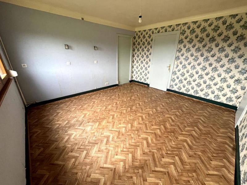 Maison - 316 m² - 9 pièces