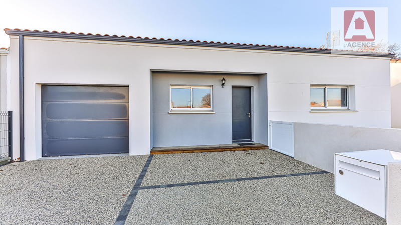 Maison - 99 m² - 4 pièces