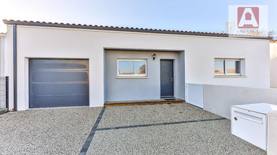 Maison - 99 m² - 4 pièces