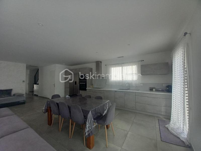 Maison - 125 m² - 5 pièces