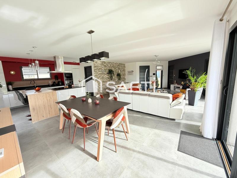 Maison - 130 m² - 5 pièces