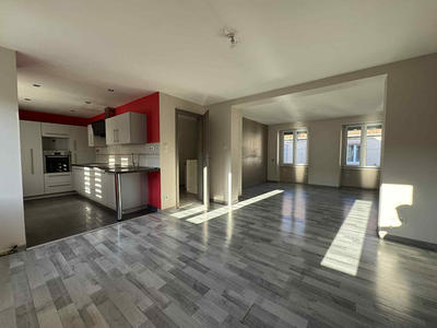 Appartement - 93 m² - 5 pièces