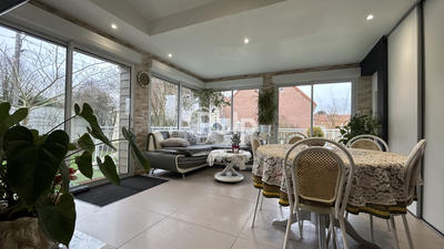 Pavillon - 130 m² - 6 pièces