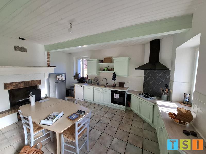 Maison - 161 m² - 5 pièces