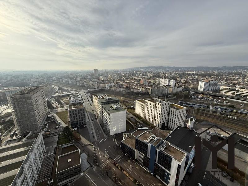 Appartement - 130 m² - 5 pièces