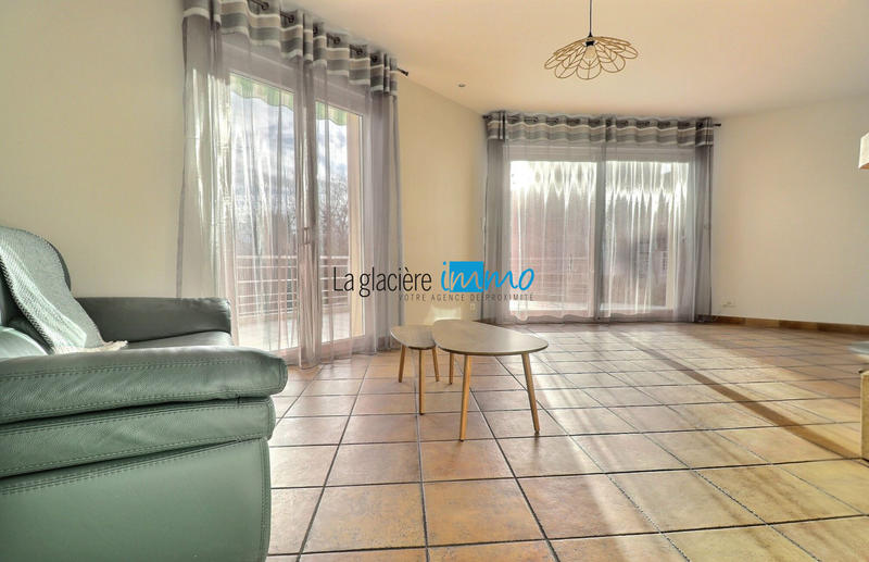 Maison traditionnelle - 155 m² - 6 pièces